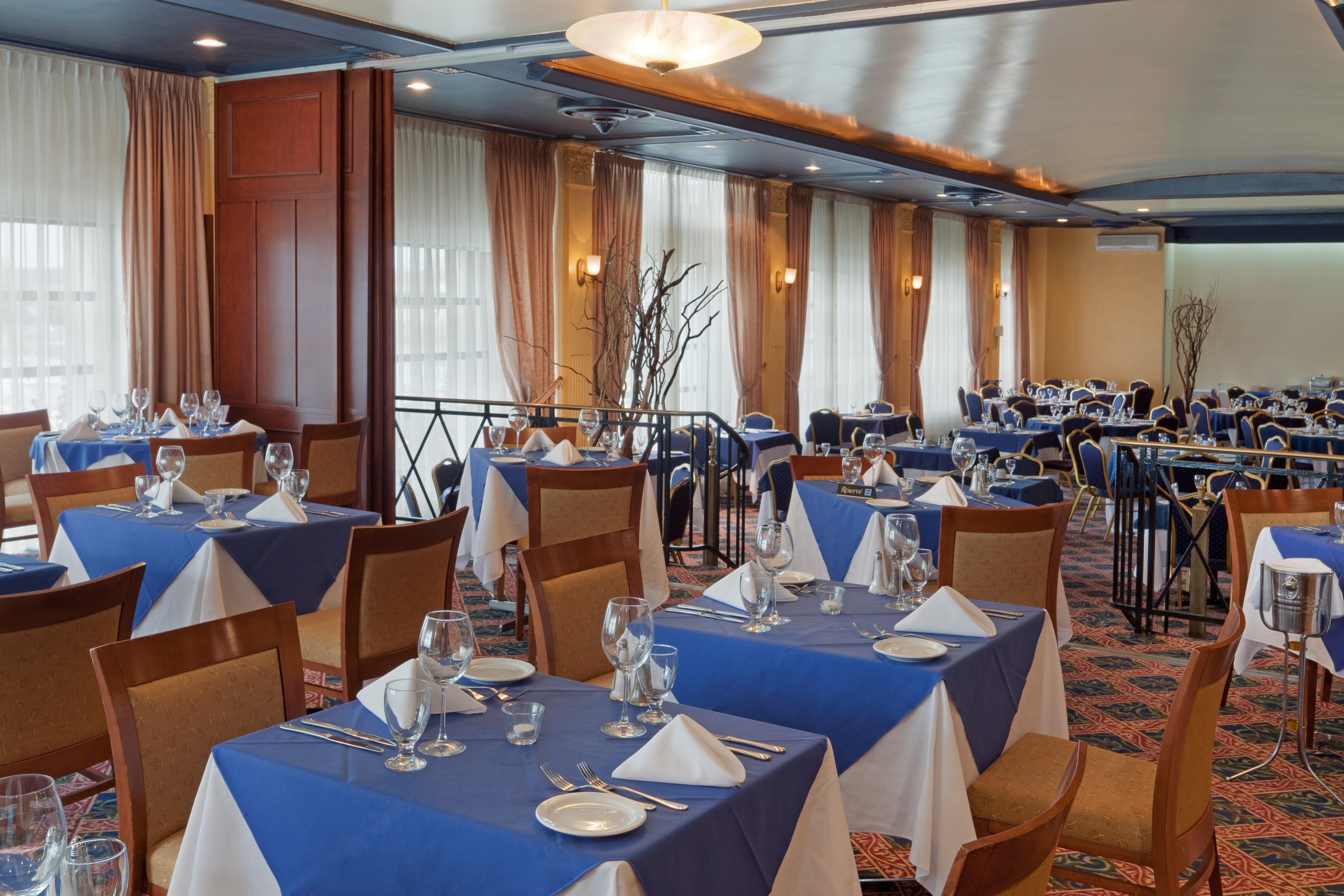 คราวน์ พลาซา มอนทรีออล แอร์พอร์ต Hotel มอนทรีอัล ภายนอก รูปภาพ