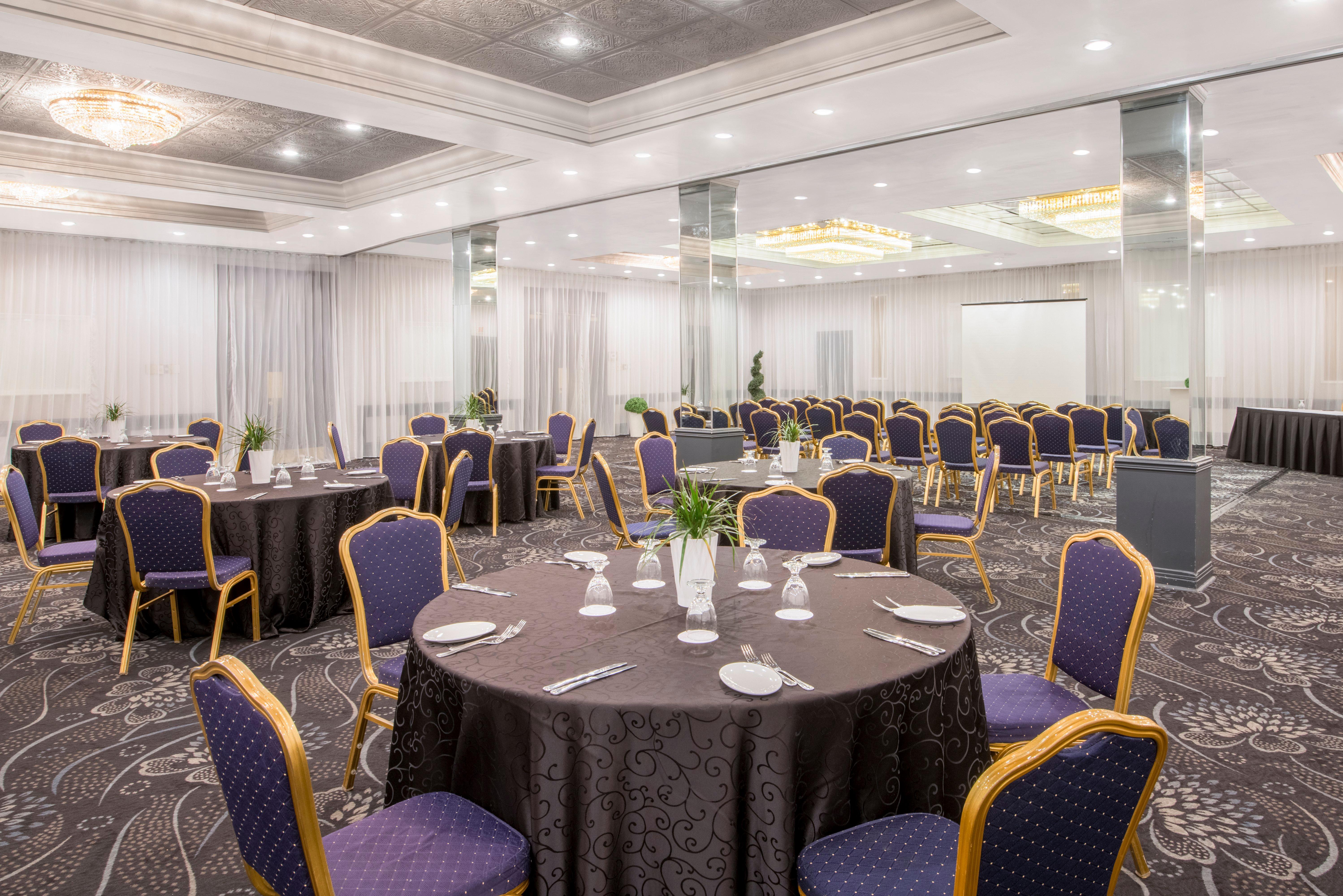 คราวน์ พลาซา มอนทรีออล แอร์พอร์ต Hotel มอนทรีอัล ภายนอก รูปภาพ
