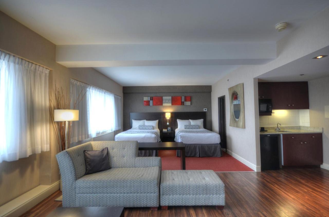 คราวน์ พลาซา มอนทรีออล แอร์พอร์ต Hotel มอนทรีอัล ภายนอก รูปภาพ